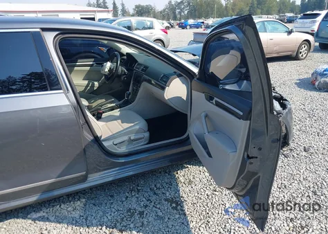 2016 Volkswagen Passat 1.8T Se z USA, uszkodzony, nr VIN 1VWBT7A34GC041433